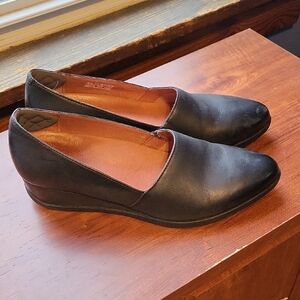 Dansko Shanda Waterproof Wedge Style Shoe